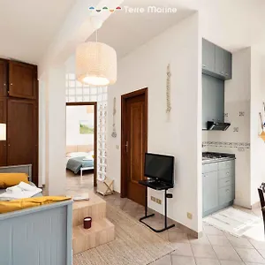 https://la-tana-del-polpo-terremarine.hotelitalianriviera.com